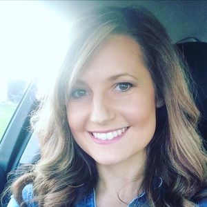 Meet your Posher, Casey